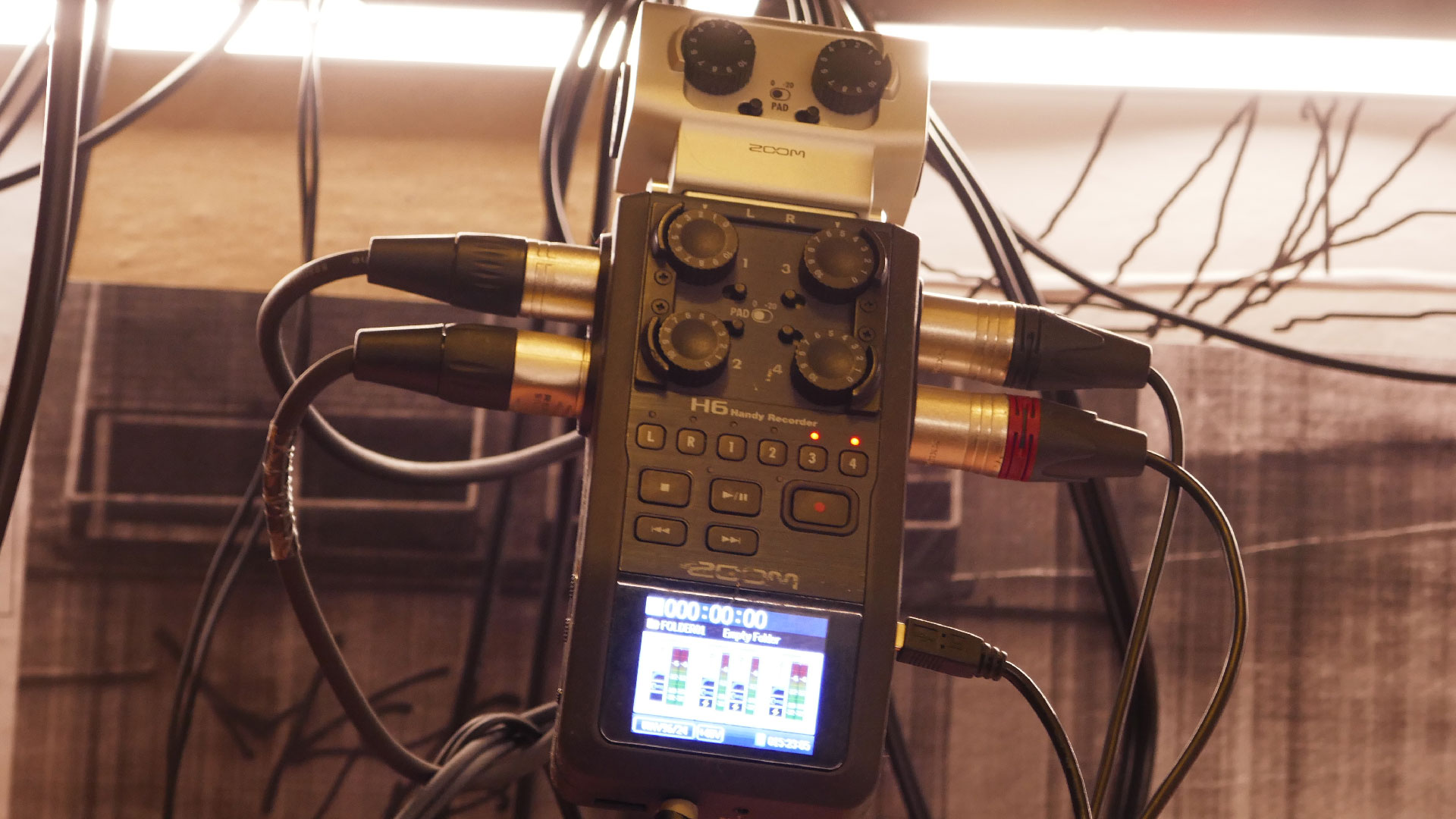 2025-04-24 2 Spieluhren Aufnehmen Tape 21.1 (Kompositon, Remix)